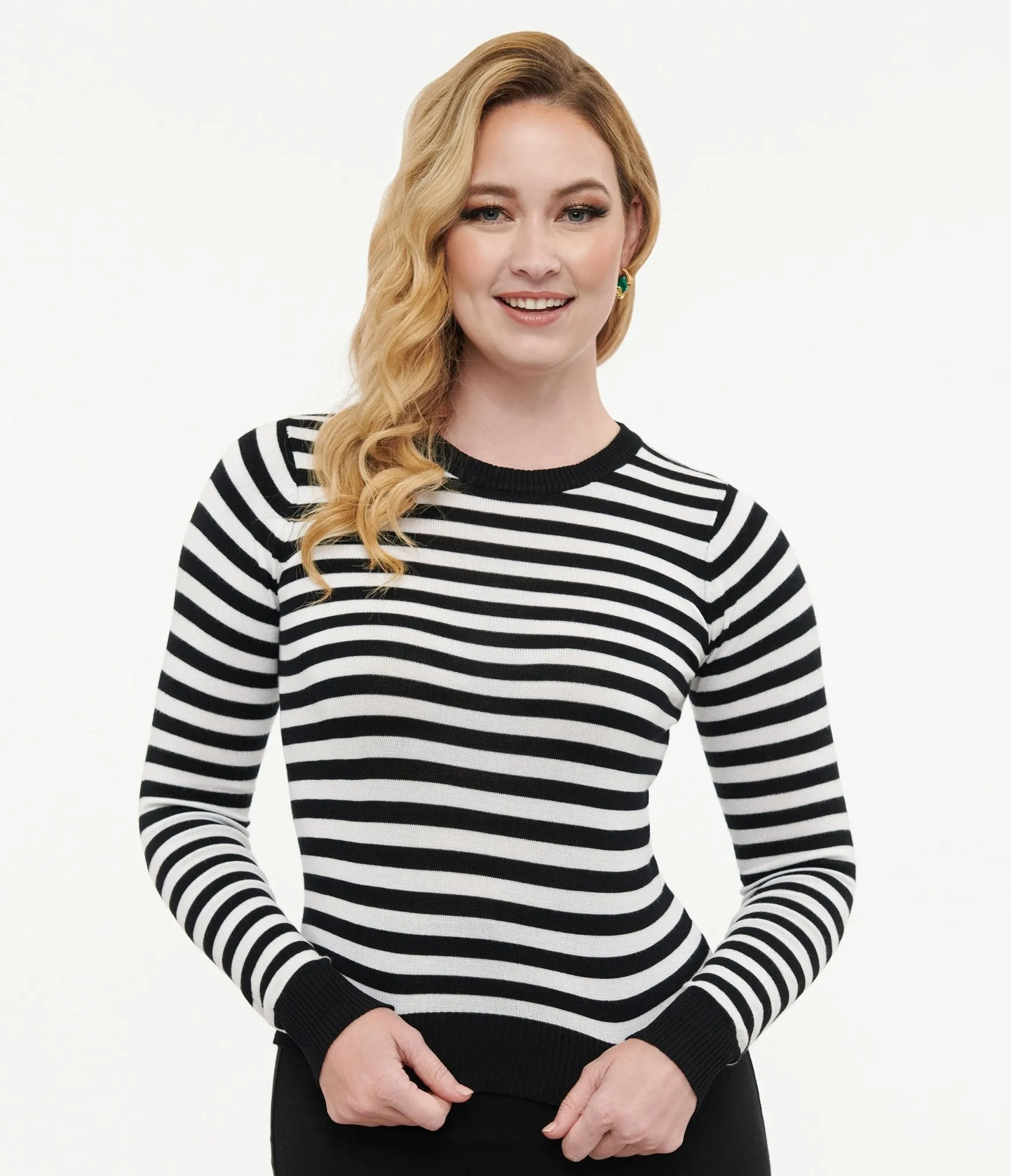 Retro Style Black & White Stripe Long Sleeve Knit Sweater Top