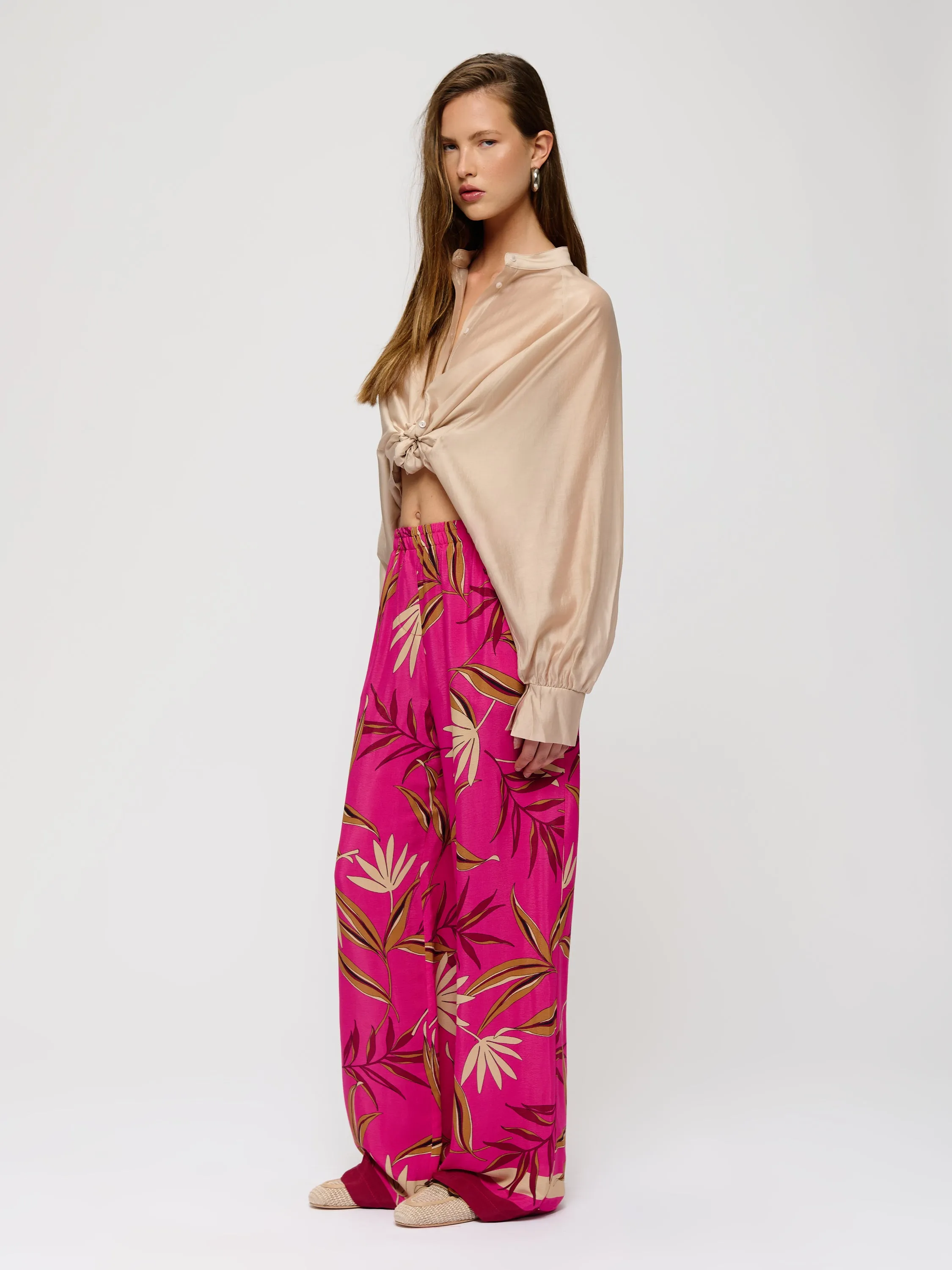 Wide Leg Leaf Print Pant